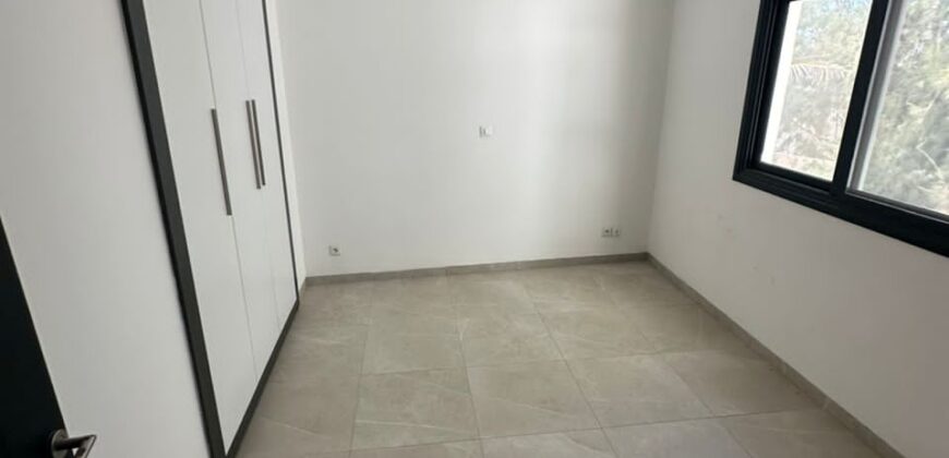 Appartement à Louer à Dakar aux point E