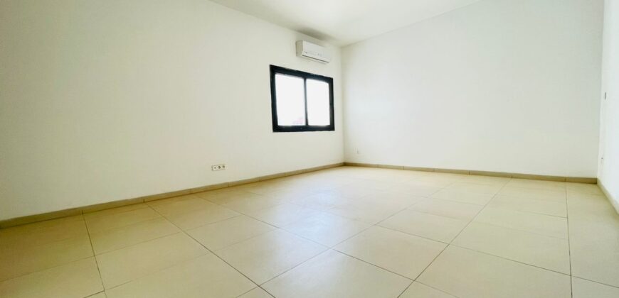 Appartement à Louer à Dakar aux Point E