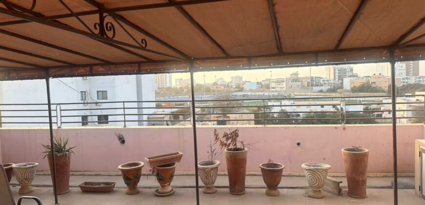 Appartement Avec terrasse privé à Louer à Dakar à Liberté à