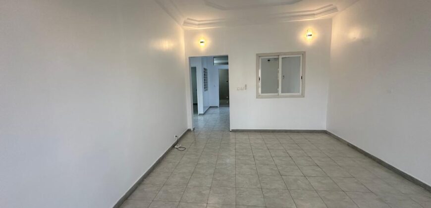 Appartement à Louer à Dakar aux Point E