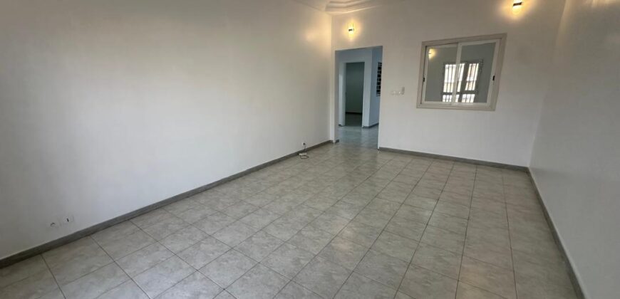 Appartement à Louer à Dakar aux Point E